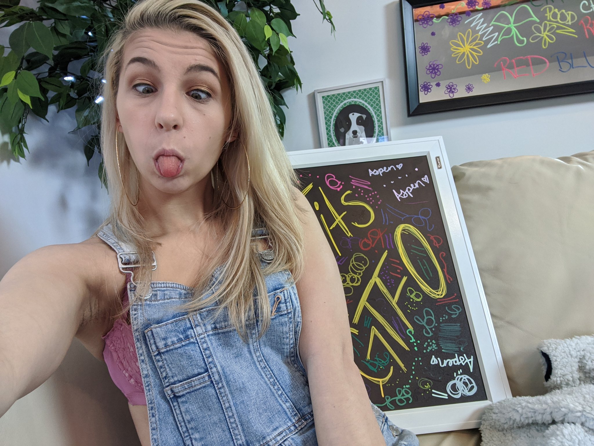 Aspen on Twitter: "I'm fighting the end of 🦈 week today so I won't be online tonight 😔 but you