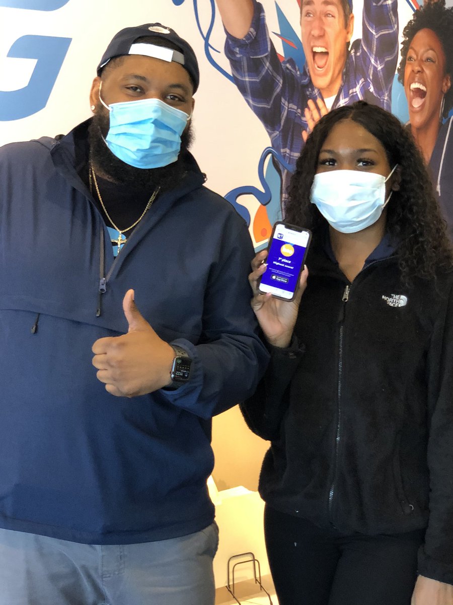 Paulie_67's tweet photo. Welcome Back meeting at Sheridan Drive Store.  20 question Ice Breaker via Kahoot.  RSC Lisa was the Kahoot Champ...@CamisBUFF @-TonyD_att @DFraser0107 @oliveiramikeO @DennisJFosterJR @marcellobenny https://t.co/YXVmk2QGRf