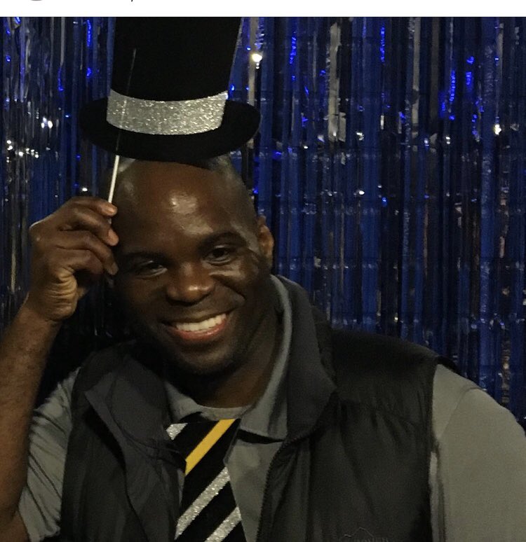 EastSamford's tweet photo. A few days late, but happy principal’s day @dtbarlow1906!!! What a fun, level headed, and supportive principal we have at ESS! Our students and teachers are blessed! #esseocks #principal https://t.co/WP4RwgIb0Q