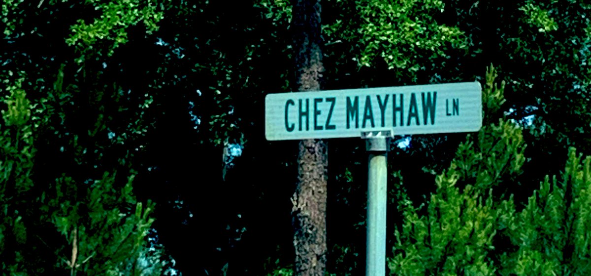 dawg_eats's tweet photo. This pic from River Rd, a staple of Southwest GA, Mayhaw jelly is pretty special stuff!  If you need some look no further:
https://t.co/XBAl3aFhwj. #family https://t.co/mCIBYYxgBP