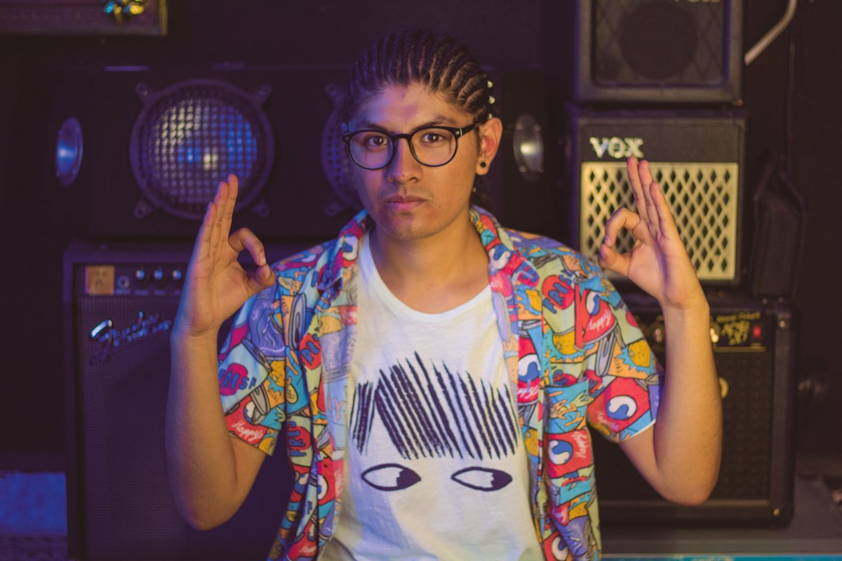 Anxolotes's tweet photo. Aka @ElCrunco recordando, este 22 de mayo estrenamos nuestra colaboración con Chino de @losrastrillos ¡Ojalá todo esté chido en sus casitas, les mandamos mucha luz! Sigan nuestras redes y plataformas digitales. 
Foto: Fernando Riló
#Anxolotes #ElCrunco #PopÑero https://t.co/W1LnMItMIS
