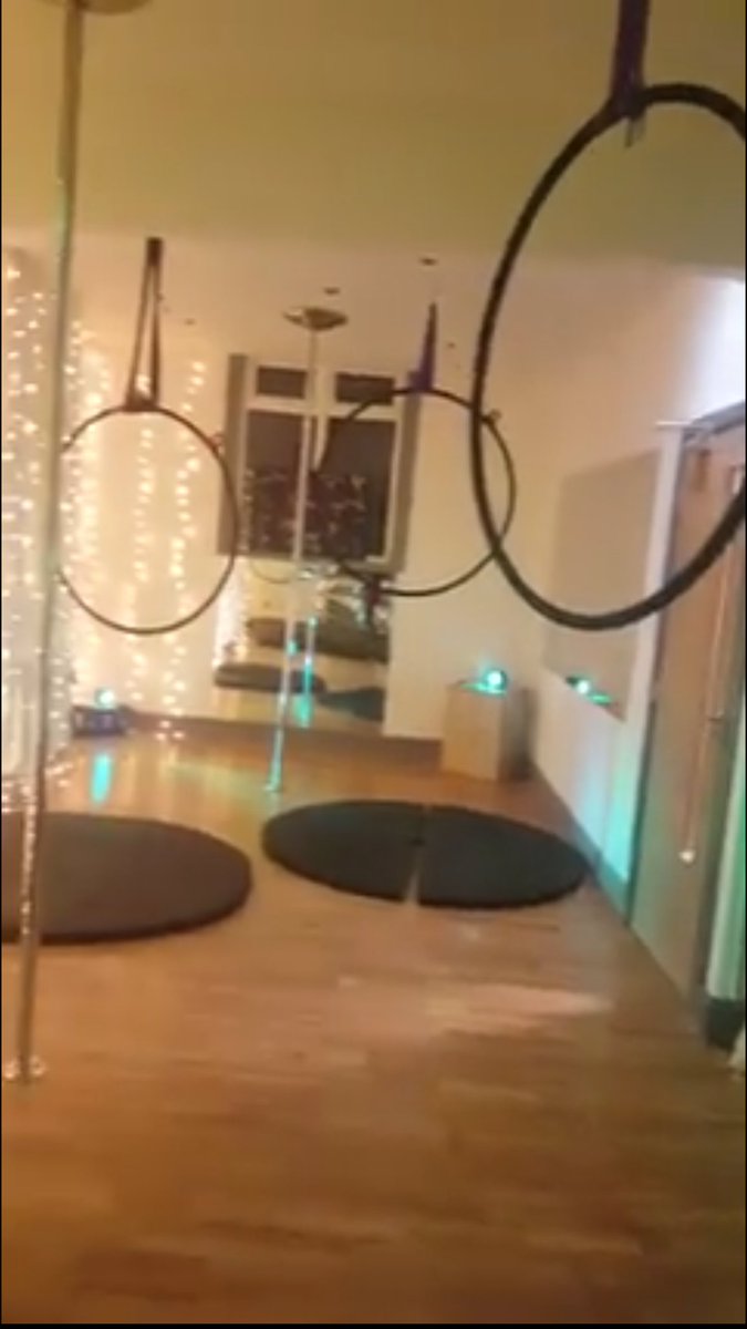 Polekatz2's tweet photo. Missing our friendly dance studio #polekatz #kidfriendly #beginnerswelcome #keepfit #day38oflockdown #aerialhoop https://t.co/ZEPq7okdyT
