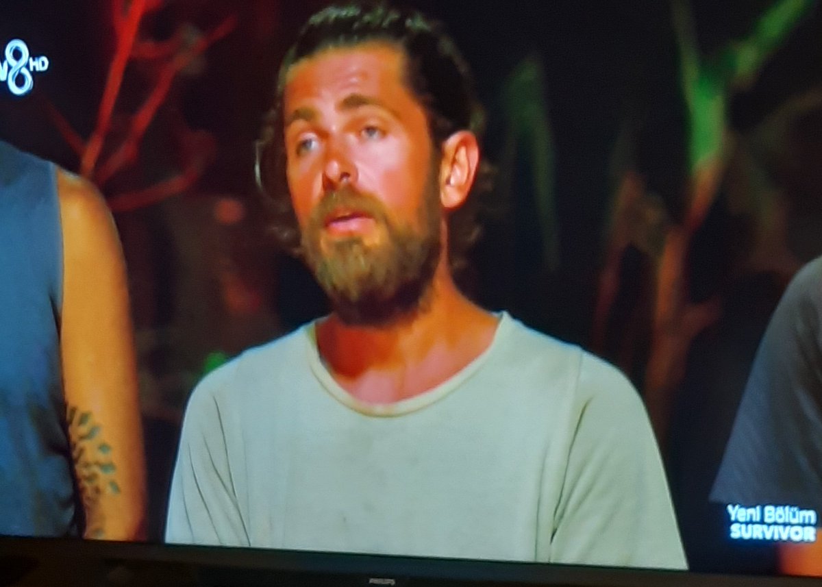 #survivorekstra Merak etmeyin bir daha oyle oy alamayacak. Turk Halki boyle çakallıkları sevmez!
