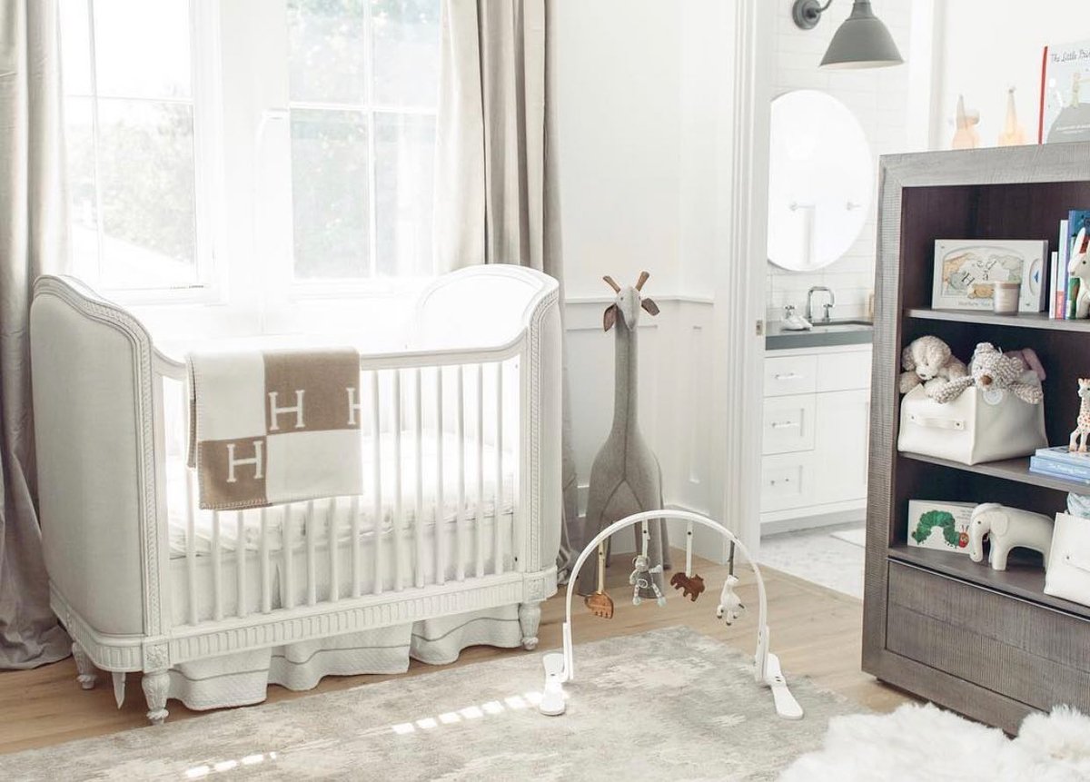 Finn + Emma tweet media