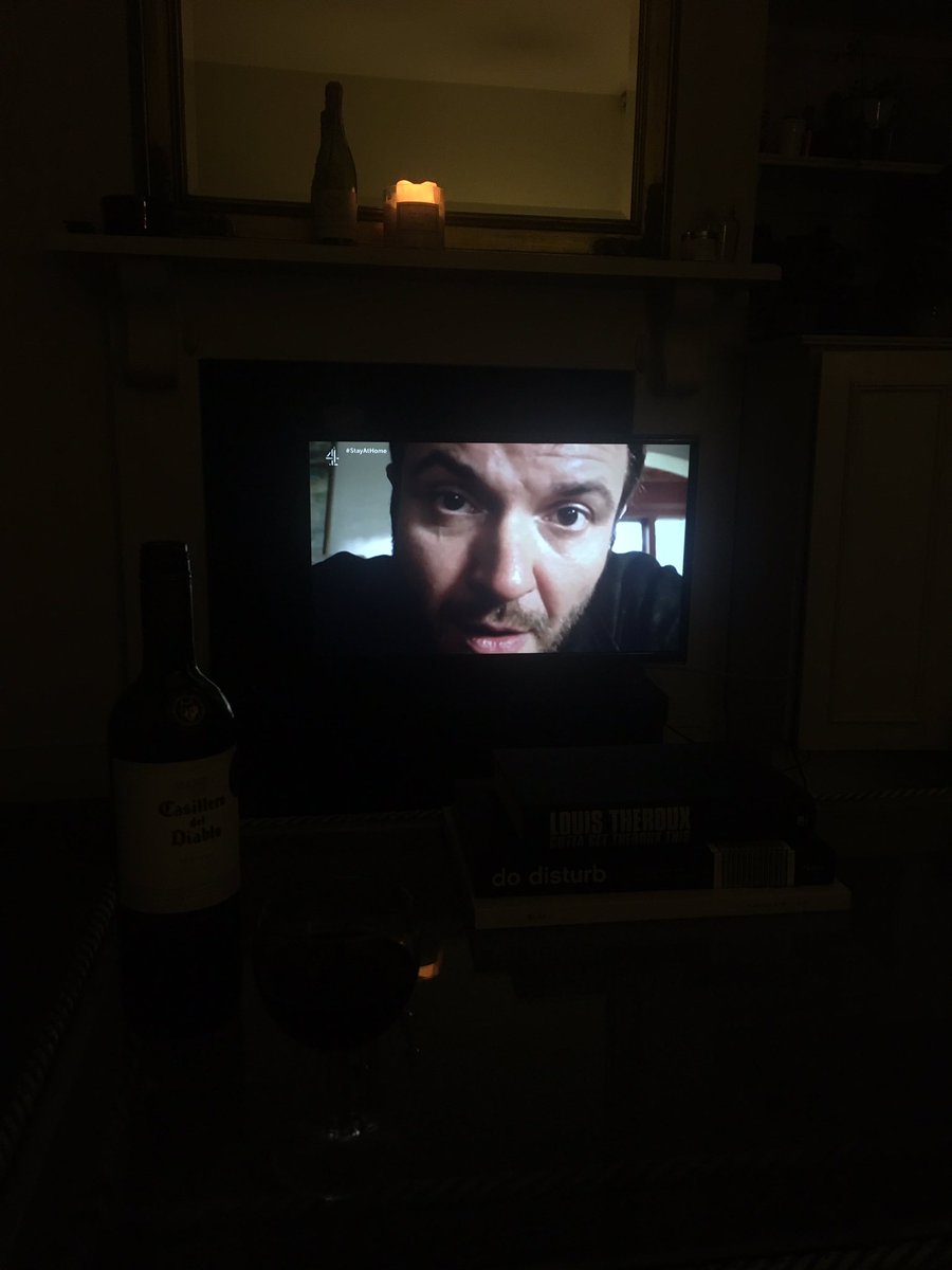 crcsidwell's tweet photo. @CostaRonin revealing the name of the spin off show? (Please someone make one 🙏🏻😫🙏🏻😫) @SHO_Homeland https://t.co/Eadiur9vGf