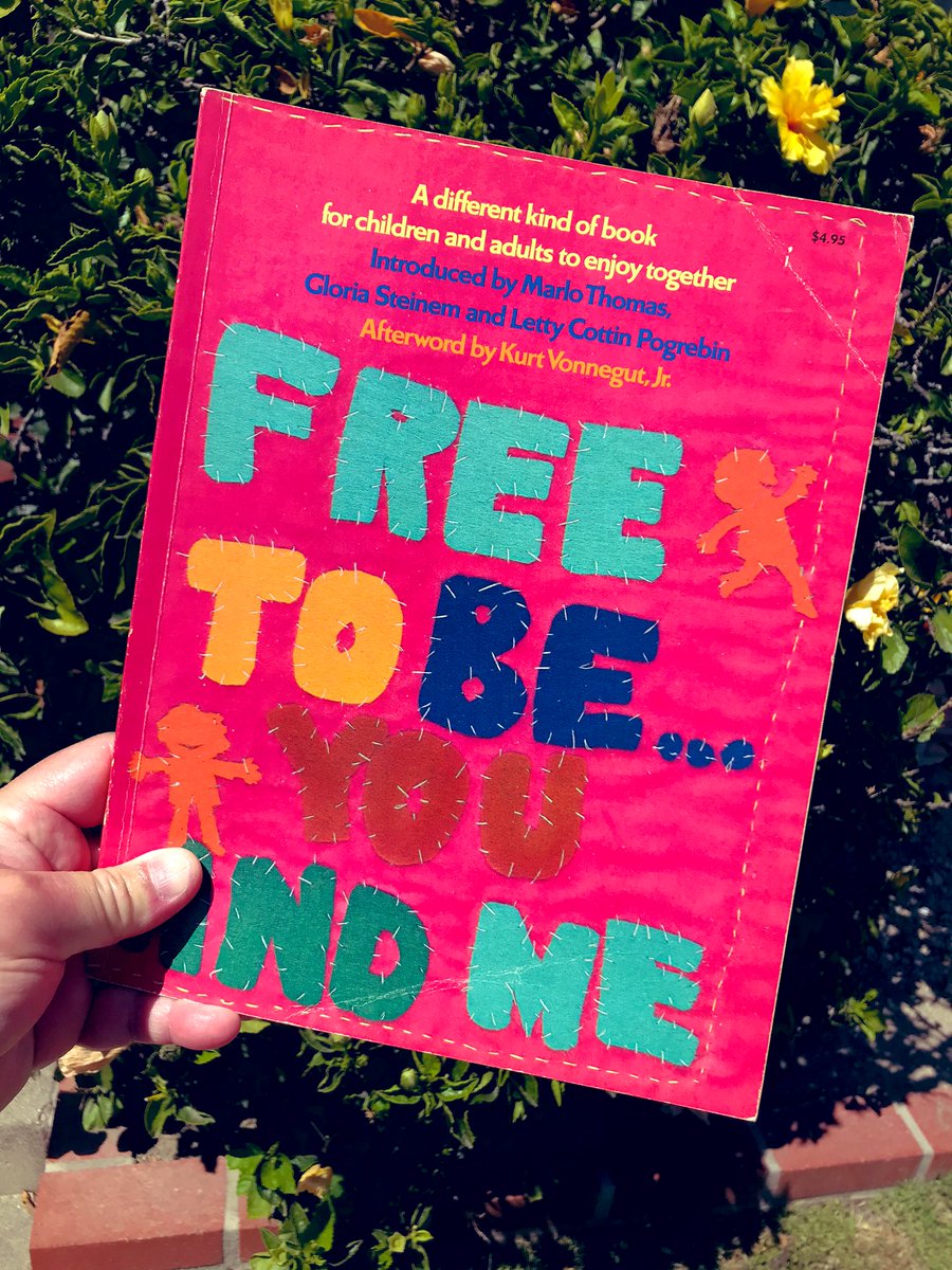 Really loving @MrsAm_FXonHulu about #secondwavefeminism. I still have the #FreetoBeYouandMe book my aunt gave me when I was 6 years old! #halcycondays #70s #MarloThomas