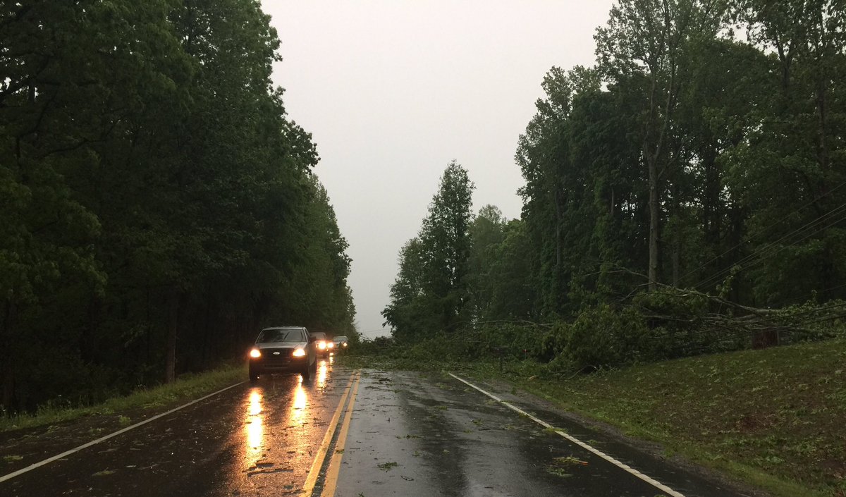 nancyintheview's tweet photo. Traffic/Weather Alert: Large trees down across Fairview....Hwy 96 N near Clearview Drive down to one lane...7300 block of Cox Pike down to one lane...use caution and avoid areas if possible https://t.co/6P3DTxV0RN