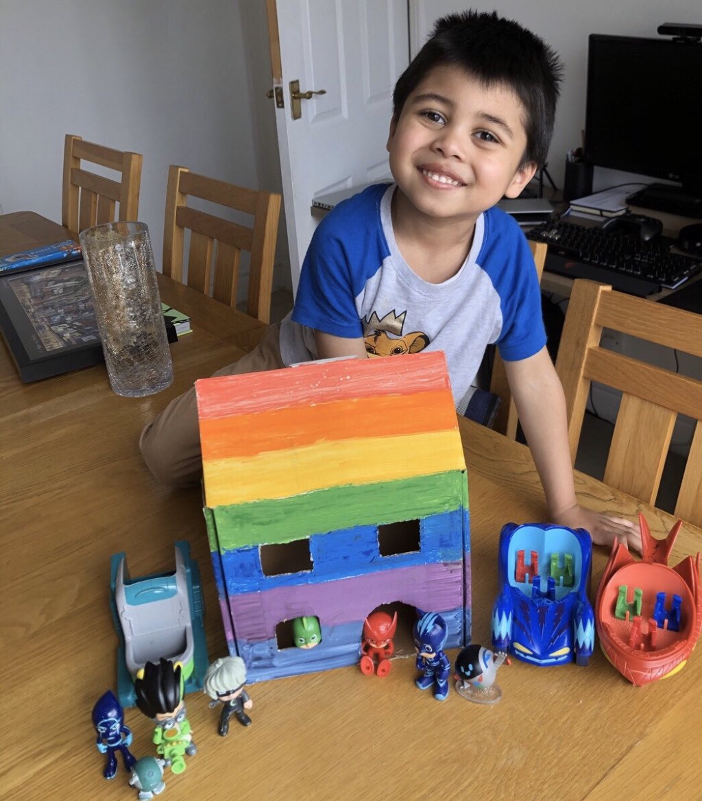 Sunbradwell's tweet photo. In school and at home... our pupils have enjoyed planting, PE, property design and art (as well as all the other curriculum subjects!) supported by our dedicated and creative staff.  #foxfanclub  #transforminglives ✏️📖🏡 🌿🧘‍♂️🤸‍♀️🎨🦊 https://t.co/htrbNQhrd5