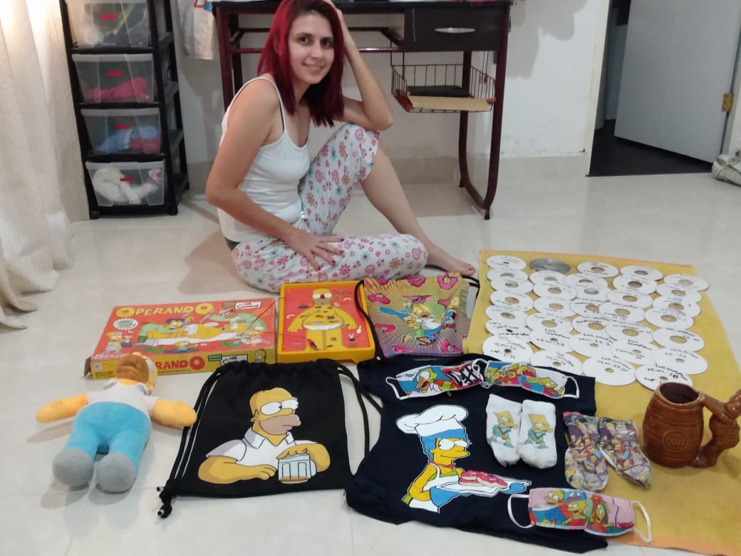 avril_colombia's tweet photo. #maratonsimpsons aquí feliz viendo la maratón de los simpson Dios bendiga a FOX https://t.co/lWuKEBis3D