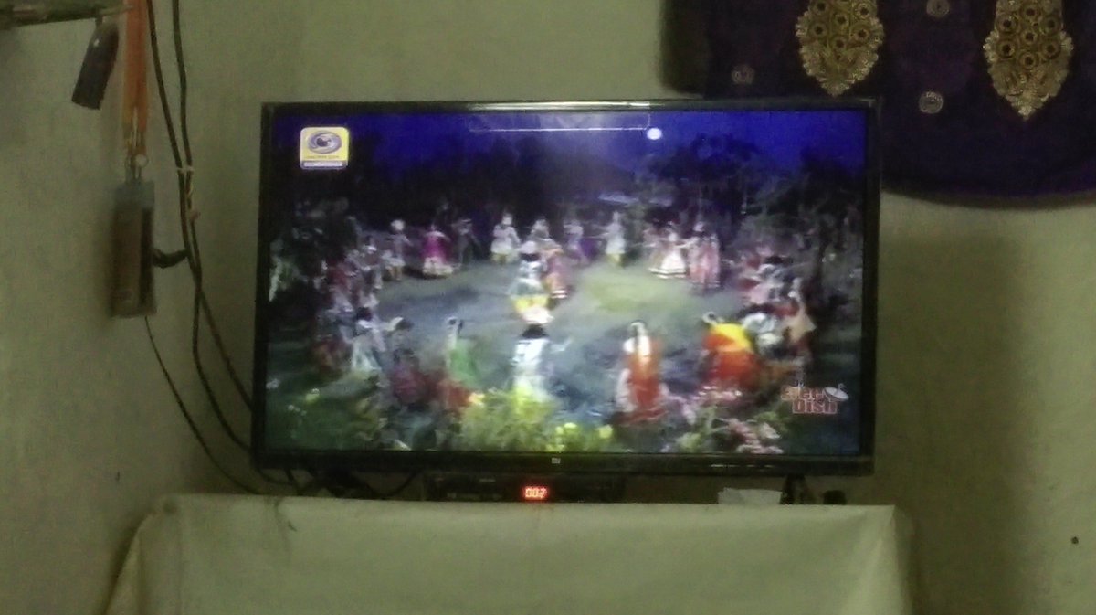 horilalhindu's tweet photo. #रामायण के शानदार प्रसारण के बाद अब श्री #कृष्ण
आप भी जरूर देखें #दूरदर्शन के #राष्ट्रीय_चैनल पर #रात्रि_9_बजे #RAMAYAN #Ramayana #Ramayan_TheGloryOfIndia #RamayanOnDDNational #RamayanWorldRecord #जय_श्रीराम #Krishna #कृष्णा #श्रीकृष्ण #श्री_कृष्ण #जय_श्री_कृष्ण #jaishreekrishna https://t.co/WMFAZ0UBvq