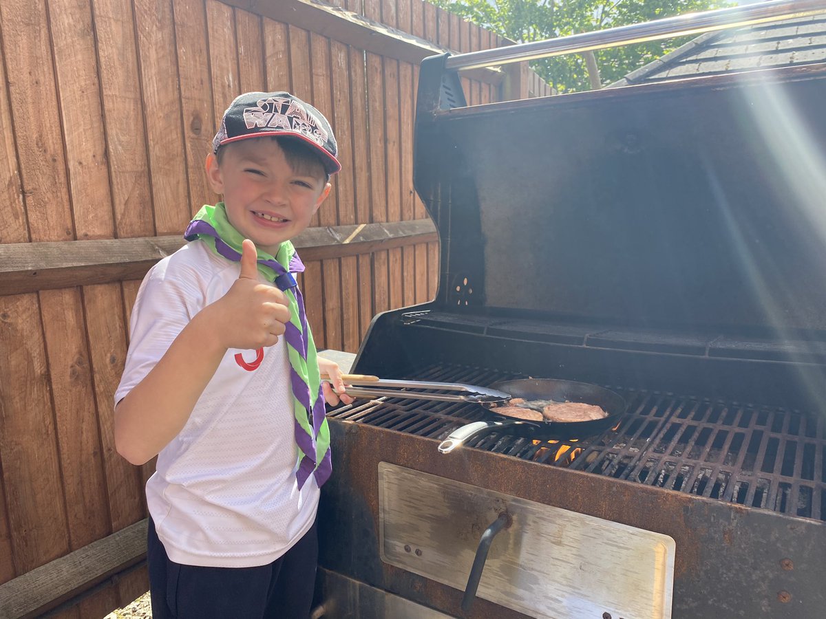 neonangel48's tweet photo. On Behalf of myself,@clairabel3107 @stathamscouts many thanks to everyone @CheshireScouts and there whole team for putting on a spectacular #VirtualCuBe2020 Matty has had a ball and I’m going to get some rest 👍🏻👏👏 https://t.co/sBVFh17iUH
