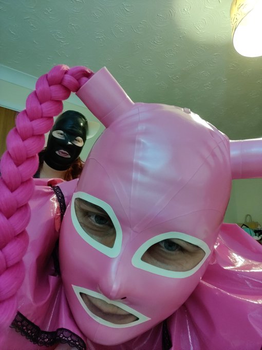 Sunday play with my Dolly. #latex #mistress #sissy https://t.co/jNNfzqaL20<a href="/tag/latex"class="tags">#latex</a><a href="/tag/mistress"class="tags">#mistress</a><a href="/tag/sissy"class="tags">#sissy</a>