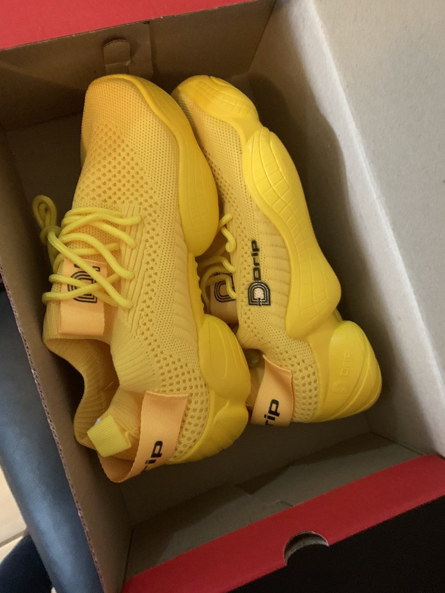 OscarNtsintsi87's tweet image. Art of HustlerShip 
Inspiring the black child
#DateMyFamily