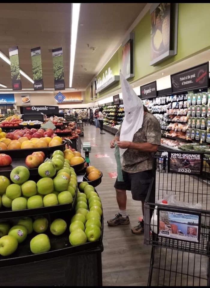 Don’t know which angers me more - the person wearing this or the fact that no one in management <a href="/Vons/">Vons</a> Santee did anything about it. ⁦<a href="/ADL_SD/">ADL San Diego</a>⁩ would be happy to educate your team. San Diego is #NoPlaceForHate