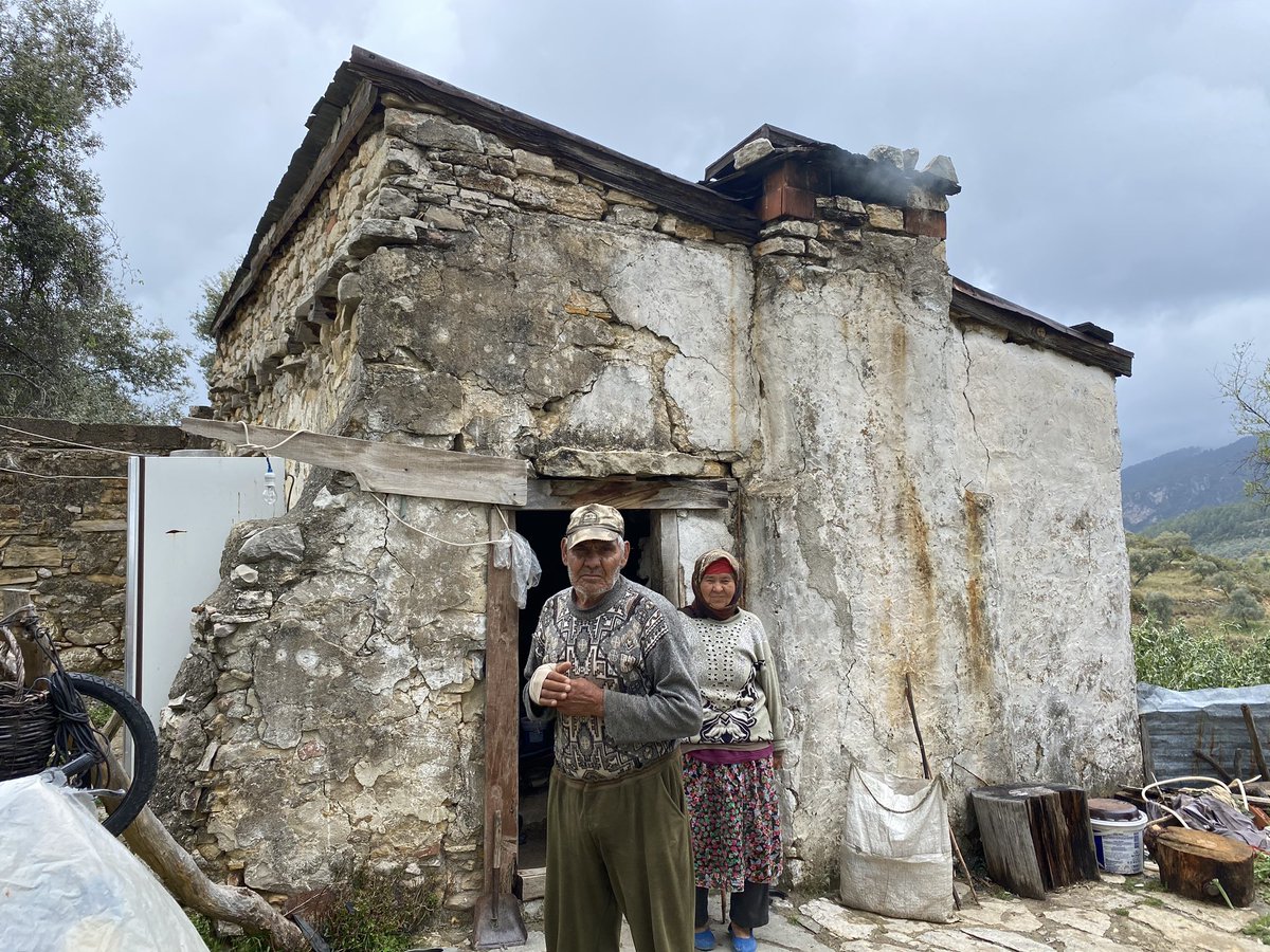 MuhammetTokat48's tweet photo. Bugün dolu felaketinden çok etkilenen Kultak Mahallemizde inceleme yaptık...Geçmiş olsun dedik...Belediye olarak üzerimize düşen çareleri derhal devreye sokup mağduriyeti gidermeye çalışacağız... https://t.co/xC47N47dNo
