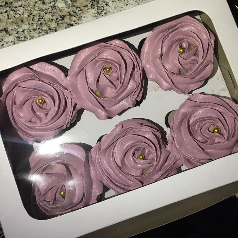 Ashaldoooo's tweet photo. If anyone on the TL looking for a baker. DM😊😊. Delivery option in Harare available. Please RT🦋 https://t.co/RMM6fq46gb