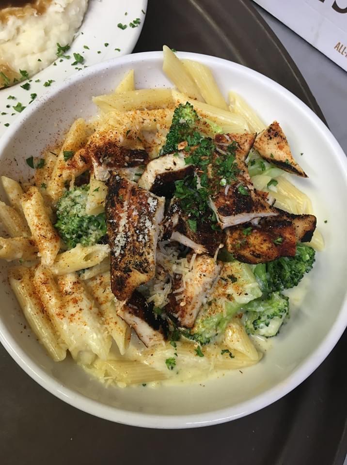 CollegianCourt's tweet photo. Today's Family Style meal, Chicken, Broccoli Alfredo, with salad and rolls.  
Give Mom a break tonight, Call (413) 331-4444 https://t.co/PrI6twxaaM