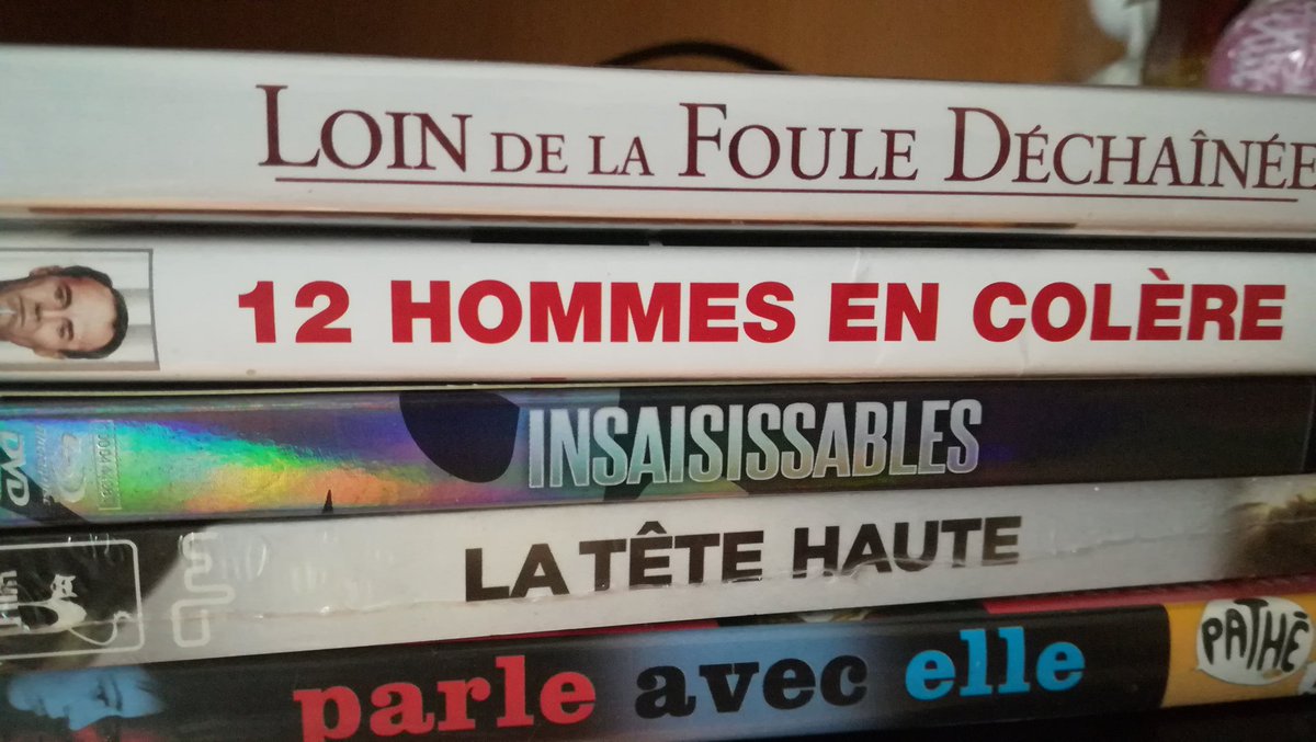 CURBANIAK007's tweet photo. @cinemathequefr #DvdChallenge https://t.co/fdAW2hBS5F
