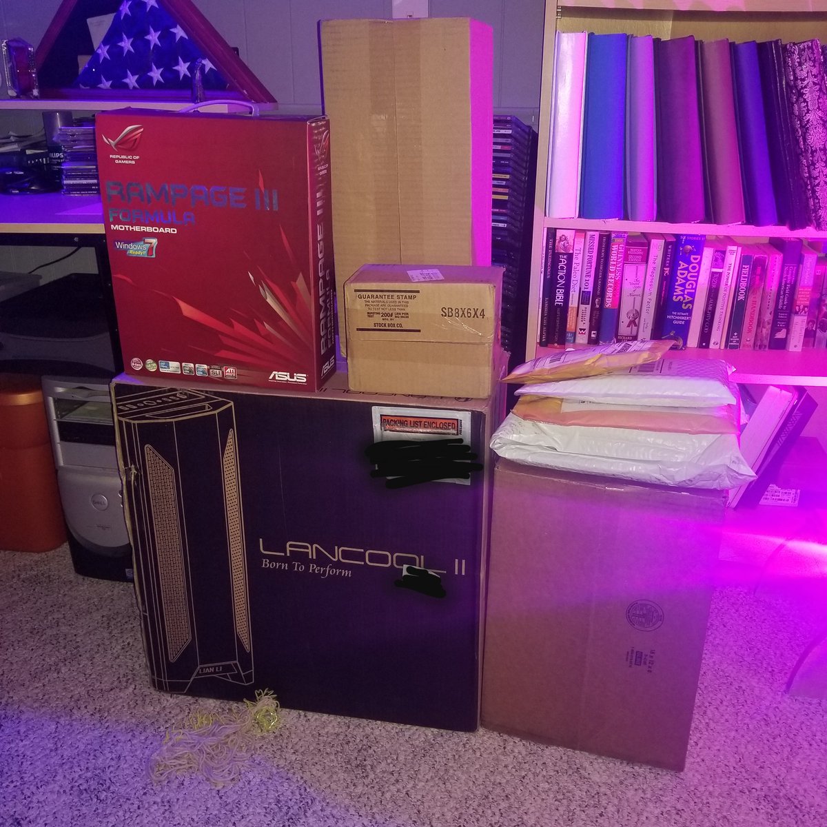 GgKydex's tweet photo. What are you doing this Tuesday at 8pm EDT? You might want to make plans to come watch as I live stream my wife's FIRST EVER PC build! It's sure to be rough, epic, cringe, and super scuffed. Basically, everything you could hope for! RT and comment plz!
https://t.co/lmcduaVTSg https://t.co/E8FTilnxAe