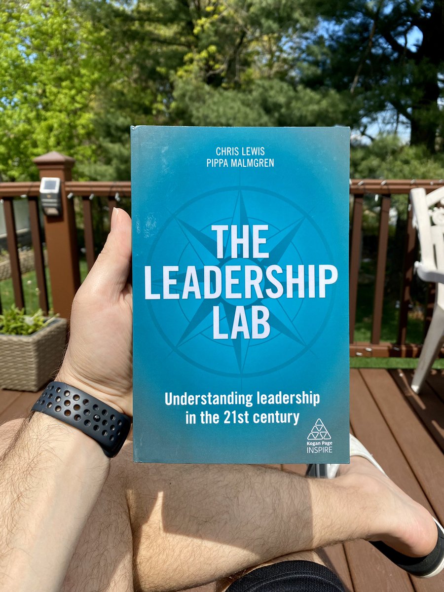 TheRealJig11's tweet photo. Some Sunday reading on the deck on this beautiful day. #TheLeadershipLab by @DrPippaM @largeburrito https://t.co/xufSaHnAwW