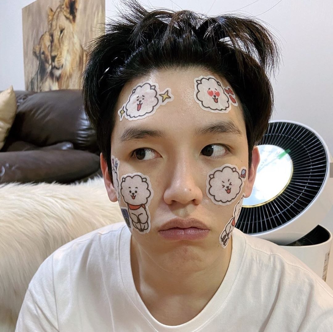 when he showed us the correct way to apply face masks