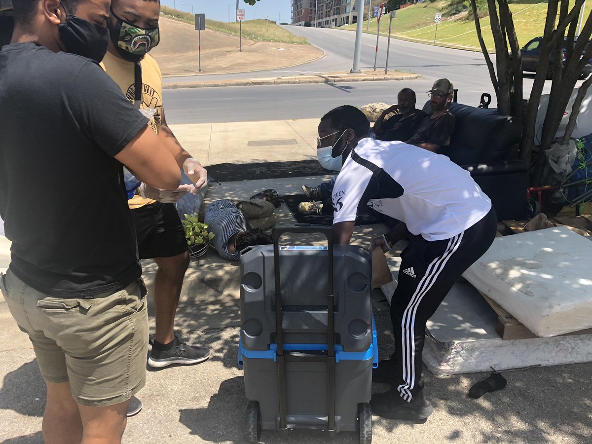 HTAlphas's tweet image. The Brothers used this quarantine to their advantage to feed the homeless. It was a GREAT success, they fed over 70 people!