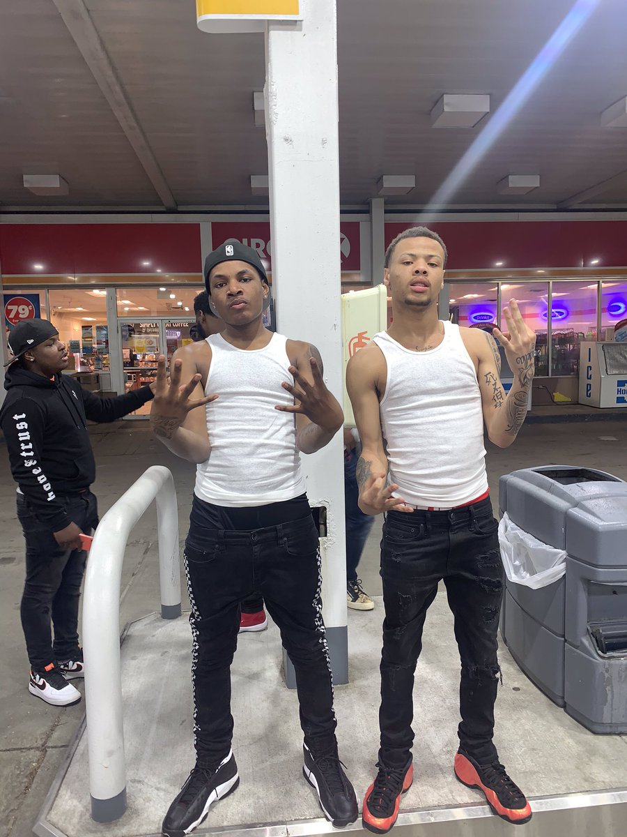 bobby_brown_'s tweet image. Stand on Nation business 📊🏆 #FreeDaReal