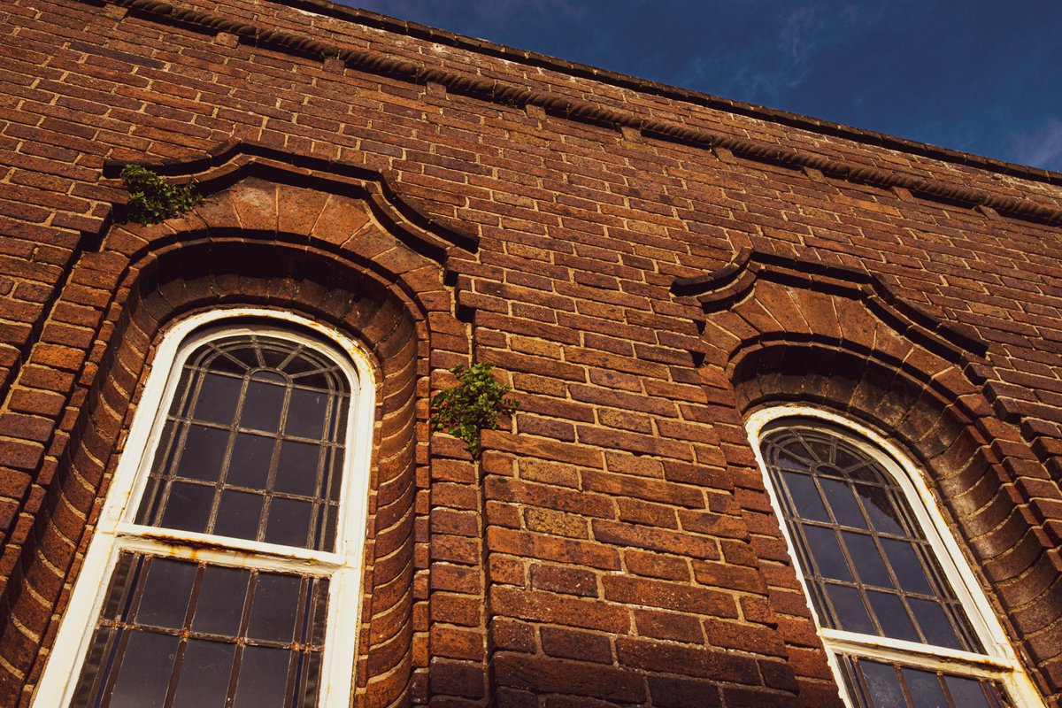 MarkRedVan's tweet image. Church House in Glan Conwy, Brickwork detail like this we just dont do anymore! #architecture Would cost a fortune to build like this now.