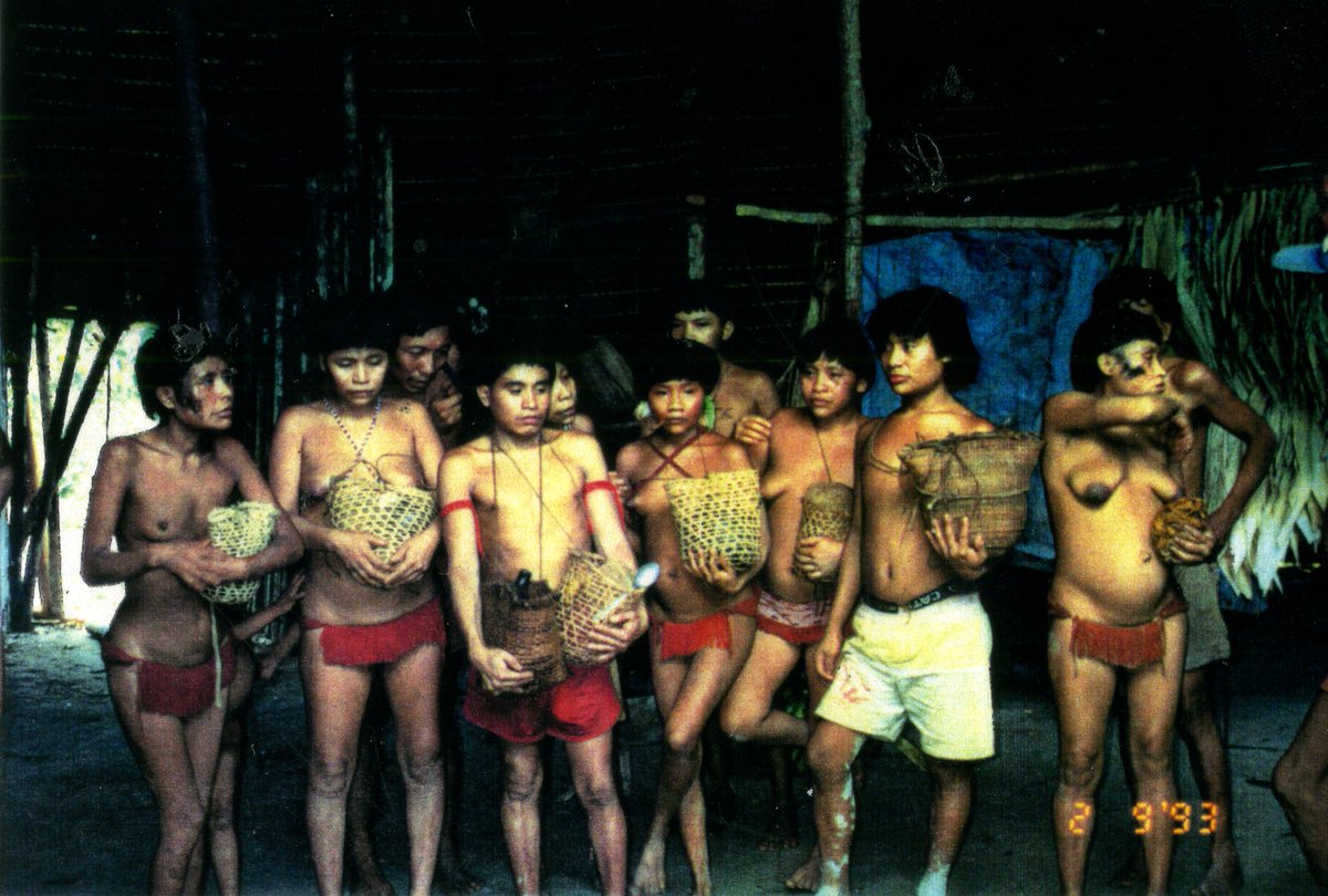 SOSOrinoco's tweet photo. 2- #Hashimu is the same community, victim of the Haximu Massacre of 1993, when 16 Yanomami were brutally assassinated by #garimpeiros who subsequently were condemned by the Brazilian Supreme Court @STF_oficial for crimes of #Genocide #Bloodgold #ActforAmazonia https://t.co/KPHQpOWXKz