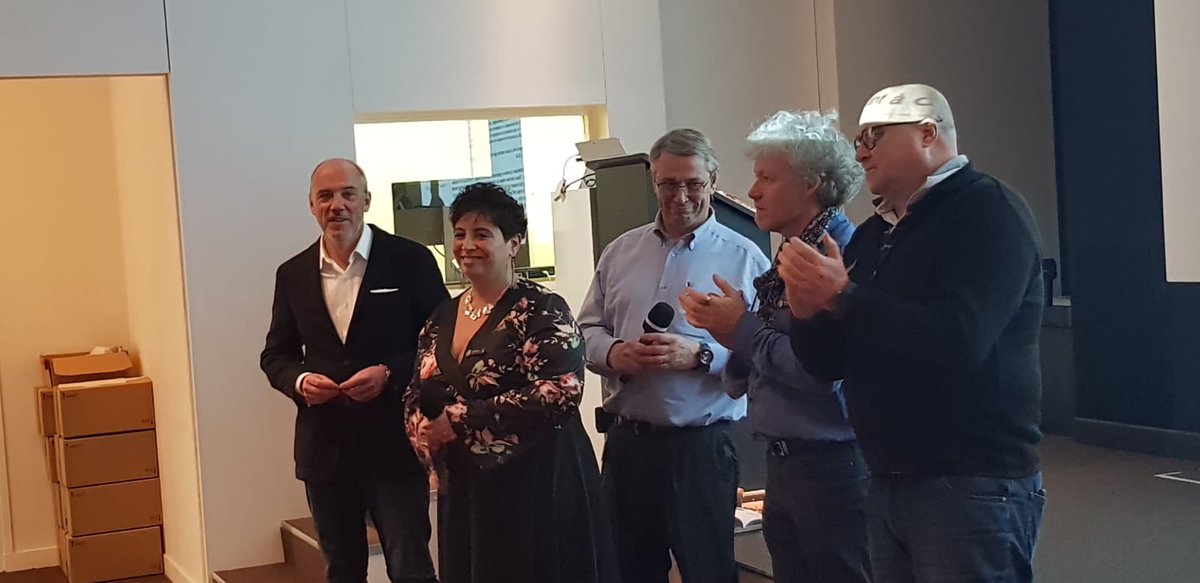ludivinedealba's tweet photo. @geralddefoing @orange @amb_digit @digitaLille @arielSTRABONI @RALPHLABYLLE @jacquetluc Une journée inoubliable pour moi #emotion #joie avec vous tous, un joli lendemain de #showhello avec la visite de notre président @srichard, on espère se retrouver vite pour un #showhello 7 en région https://t.co/ZQOknohuZN