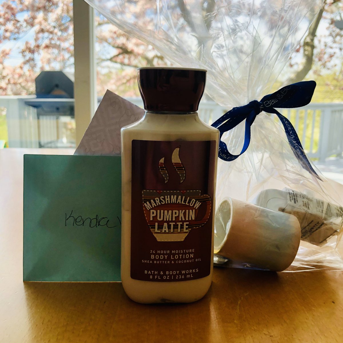 KendraVanrobays's tweet photo. What an AWESOME church family at Rochester Nazarene!  Two surprise drop offs this week that put a smile on our faces❤️ https://t.co/wWT31fe7sM