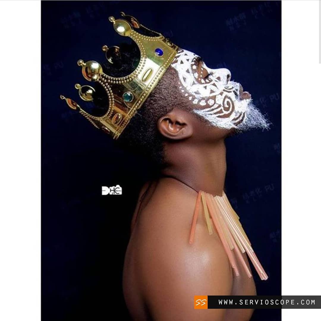 servioscope's tweet photo. Arts by Tino (Abuja)... I'm an artist, I use anything as my canvas. I paint on people, shoes, fabrics etc. https://t.co/KLbzsQsA1F