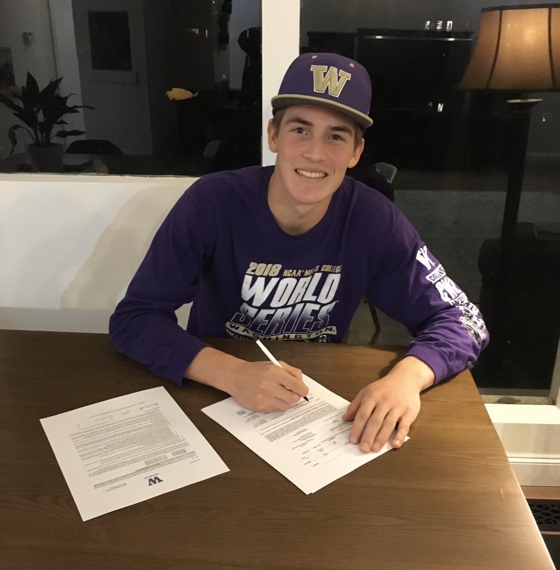 My <a href="/KING5Seattle/">KING 5 News</a> <a href="/KING5Sports/">KING 5 Sports</a> senior salute today goes to <a href="/ColeFontenelle/">Cole Fontenelle</a> from <a href="/SkylineSideline/">SkylineSideline</a> high! Cole is a 3 Year Varsity Baseball player, SS &amp; Pitcher and a 3 year Varsity Basketball Player. Cole has a 3.81 gpa and will play baseball next year for <a href="/UW_Baseball/">Washington Baseball</a> #Classof2020