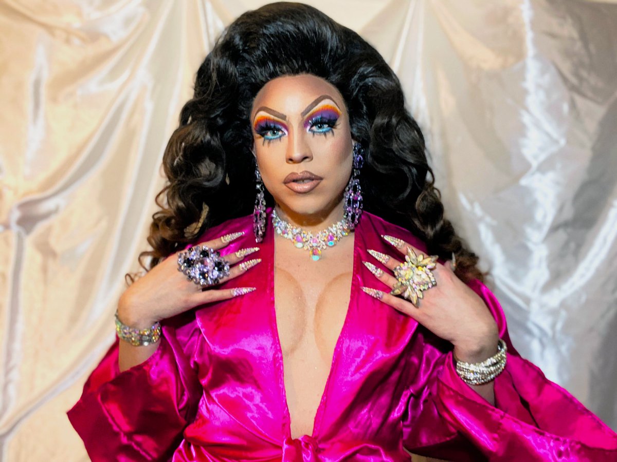 AmouraTeese's tweet photo. Una Mujer ✨💝
• • • •
#amourateese #bayareadiva #latinadrag #latinqueen #drag #dragsf #dragqueen #dragqueens #latina #latinx #qpoc #lgbt #gaysf #gayoakland https://t.co/BXgYhk46ZU