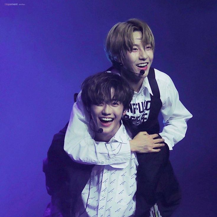 [special mission]: say the words u most want to say to the member beside urenjun to jaemin: thank u for staying with me, helping me adjust my emotions when im not happy, i hope u can continue to help me in the future. finally, its better to come mature again, alright!