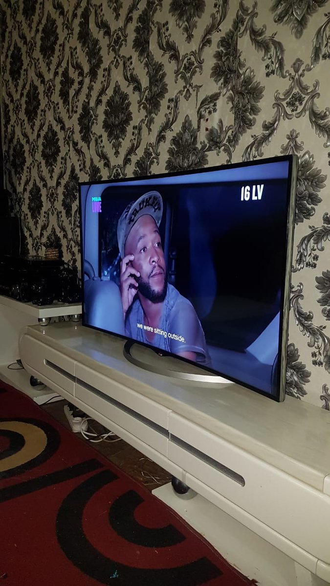 diny2812's tweet photo. @uyajola99 😂😂😂😂😂😂😂😂😂😂 i enjoy this https://t.co/ObLSUusPj1
