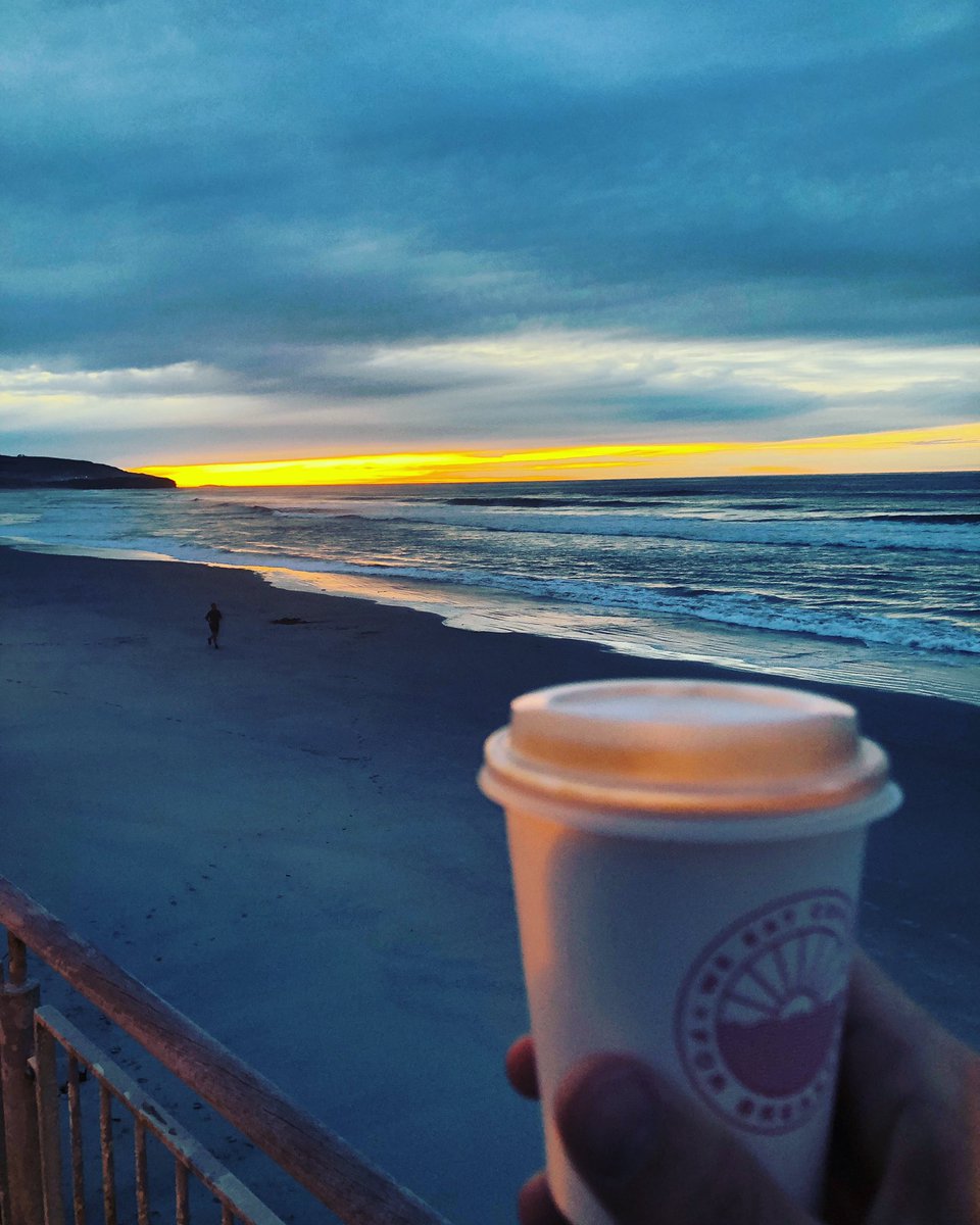 KJ_Wilby's tweet photo. Starting the week right with my first professionally made flat white in 6 weeks! Thanks to all the cafe workers for facilitating these #selfcare moments #NZLevel3 https://t.co/ztvW1NBHbb