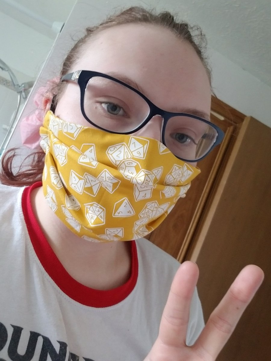 liiiiiiizzzz's tweet photo. i made a dice mask so i can be a fucking nerd at work https://t.co/LqDdnGBx6S