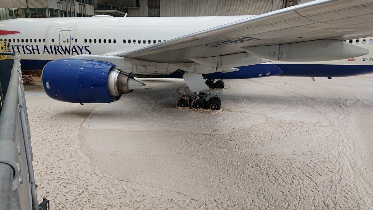 Aeronews A Fire Supression System Apparently Malfunctioned Today At Heathrow Tbj Or Tech 6 In The Hangar Where A Boeing 777 0er G Ymmb British Airways Was Parked Photos From A Friend