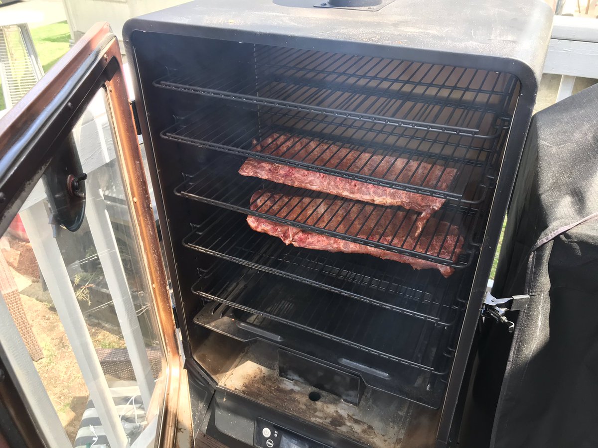 KrisAndersonTV's tweet photo. When your wife was born and raised in #Memphis and wants some ribs...we smoke some ribs! Using my awesome @PitBossGrills Copperhead smoker and rib rub from my buddies at @Porkosaurus! https://t.co/yd0JnizvTw