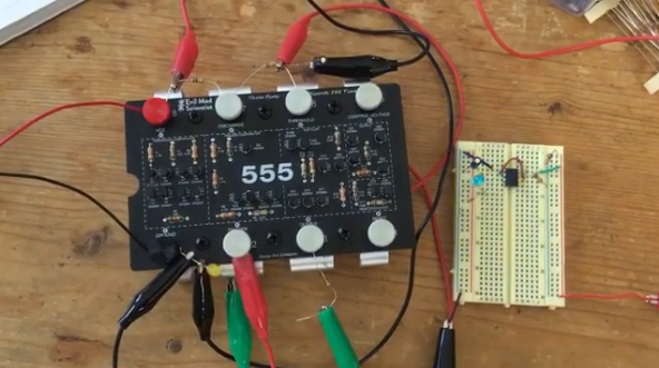 Jeff_Jetton's tweet image. Just spending a lazy Sunday afternoon throwing some #555timer circuits together...  

instagram.com/p/B_vK-B7pPRT