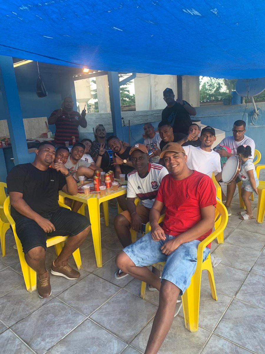 JeansantanaPR's tweet photo. Carnaval vcs tão fudido né infelizmente .
#PRpresente
#TropaDoPaizao https://t.co/UzfxugcnEI