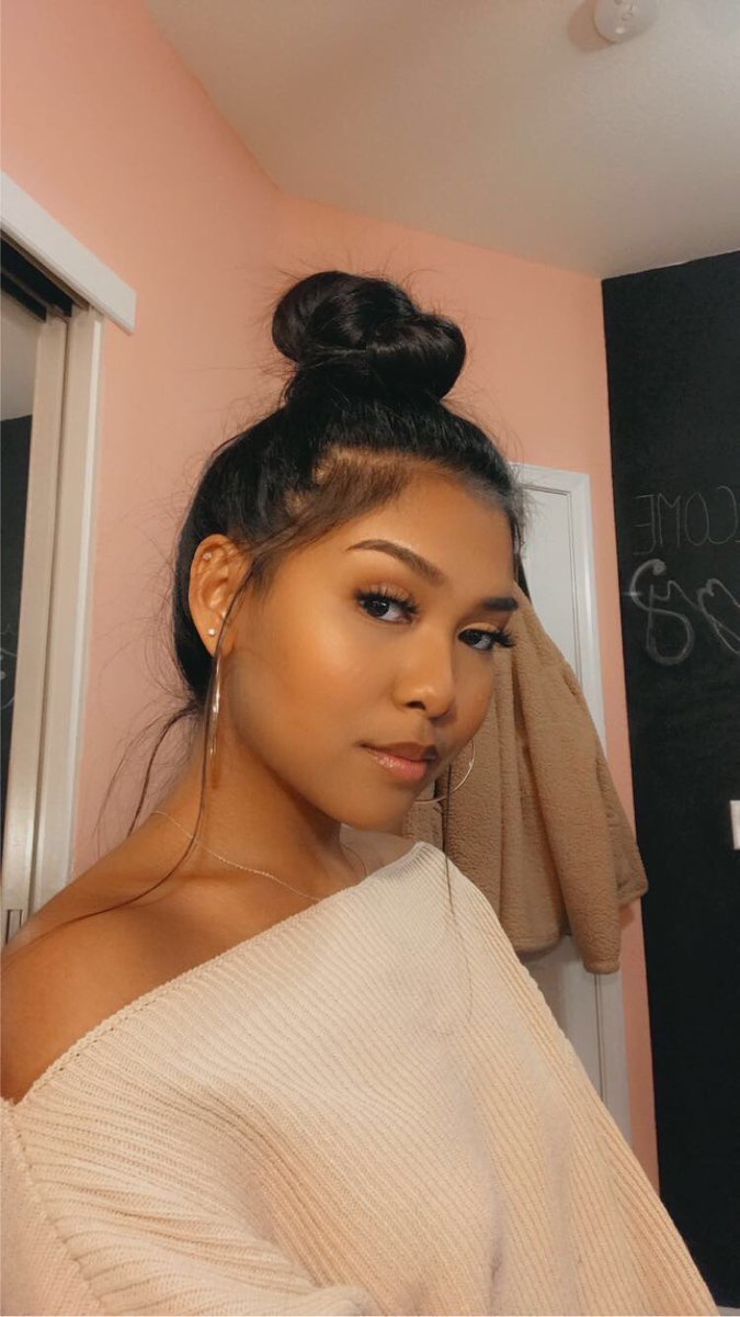 jxleah's tweet photo. just show face and dip https://t.co/up8YKud7wY
