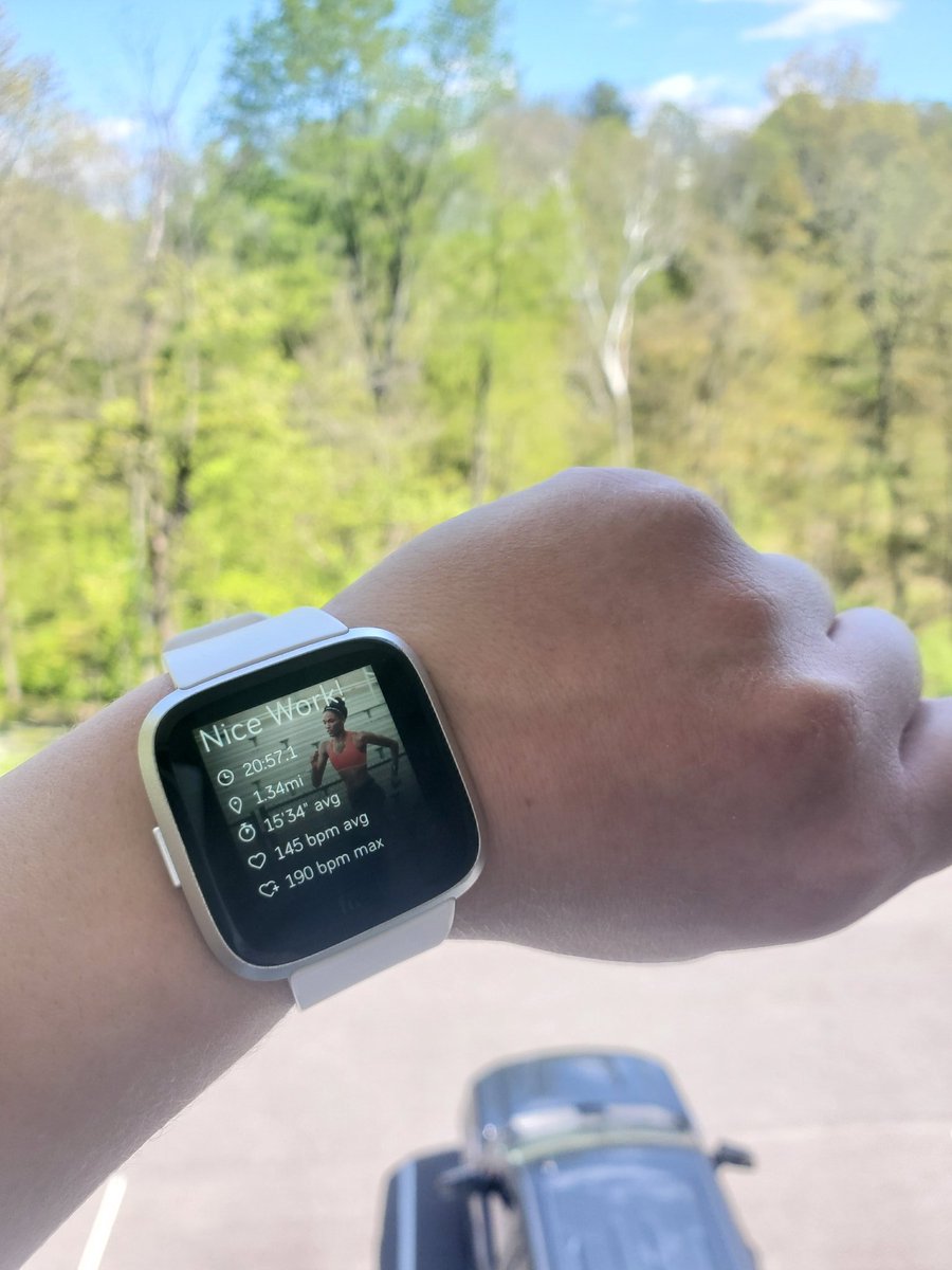 First outside run in a very long time. It was better than expected, but doesn't beat Orangetheory! 🐝🏃‍♀️ @g_bloomstrom #selfcare #Weare3