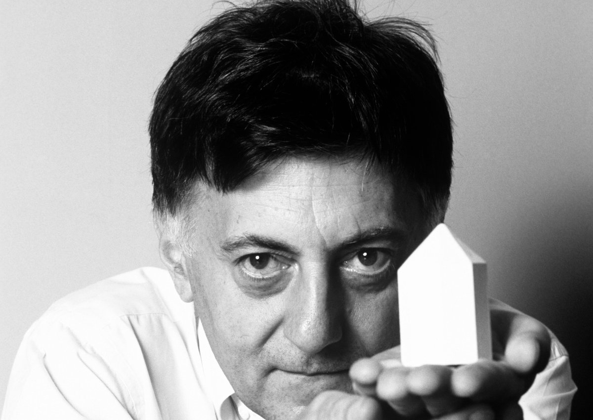 AdjayeAssoc's tweet photo. Ode to a Master: Celebrating Aldo Rossi who was born on this day in 1931! #aldorossi #aldorossiarchitect 

Photo Credit: @mondadoriportfolio #mondadoriportfolio @flickr @larepubblica https://t.co/VFAjY1icI9