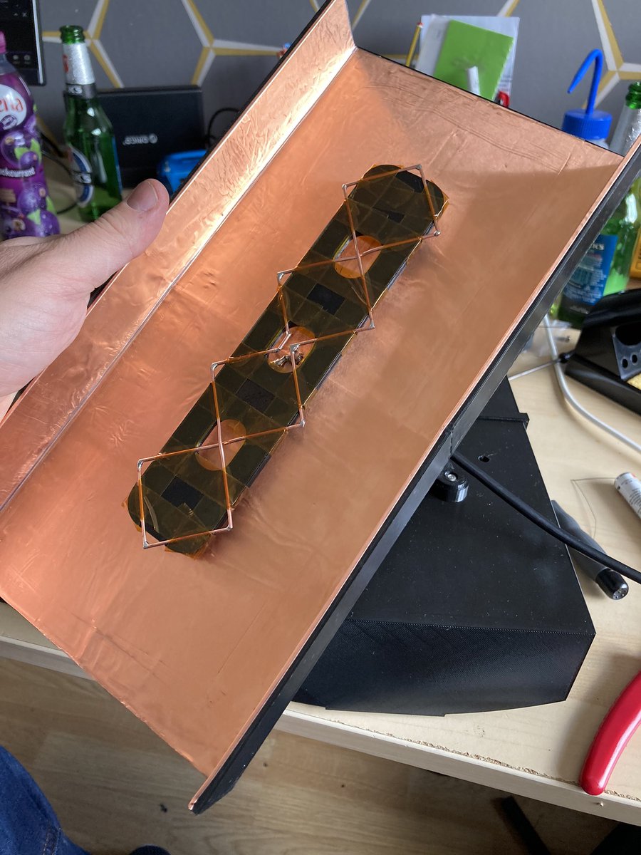 WeePretender's tweet photo. No decent phone line. Poor 4G reception. What’s a geek to do?

Dwelve into antenna building... Two double biquad high gain antennas, cross polarised. From 10 Mbps to 40+ download, and 0.5 Mbps to 40 upload!

Video calling is now a reality! https://t.co/nwFPk5ccmx