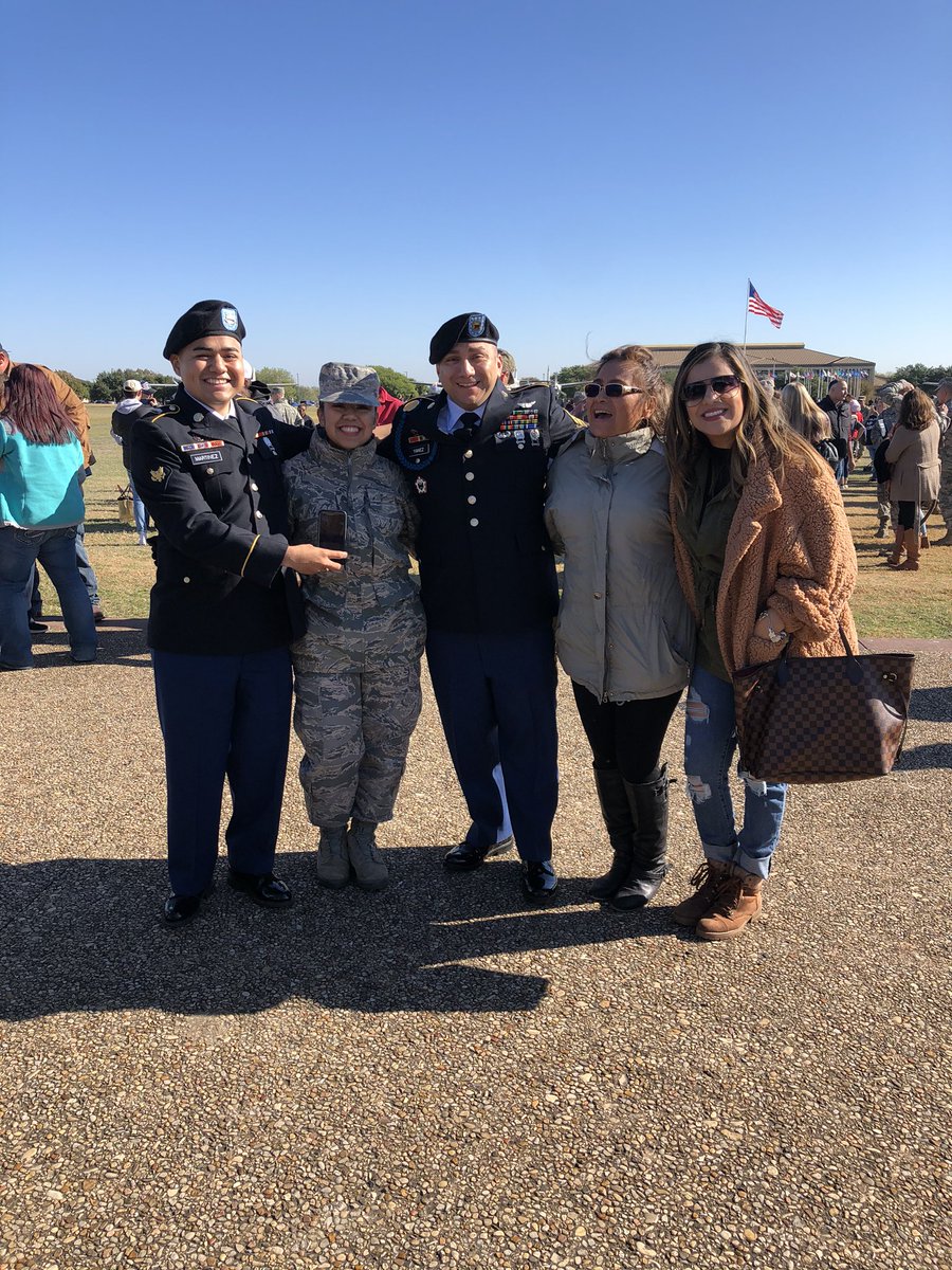 I have 4 siblings each one of them serve our military this was my baby sisters AF graduation! One of our brother is deployed over seas. We FaceTime him and took our family picture. T-Mobile never fails to keep my family connected. #Militaryfam #AreYouWithUs🦸🏻‍♀️ #ProudSister 💗