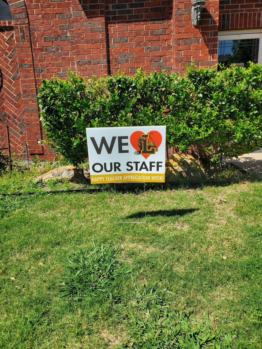 Thank you for the sign @LakeviewMS Love my new work home. #WeAreLakeview