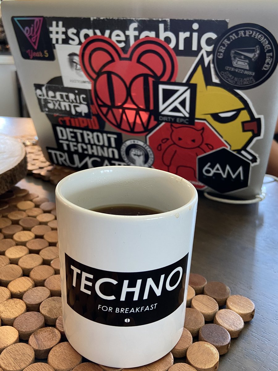 shopby6am's tweet photo. We hope you all have a great Sunday!
โ๏ธ #TechnoForBreakfast mug available via www.shopby6am! https://t.co/WuCkN19HsT