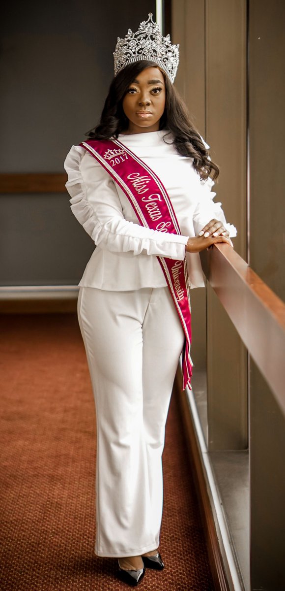 GRADUATION HIGHLIGHT🎉
Tramauni E. Brock
Baton Rouge, Louisiana
•
Graduating with a Doctor of Pharmacy Degree 🎓
•
•
After graduation, Soror Brock will be attending a 2 year administrative residency at the University of South Carolina.